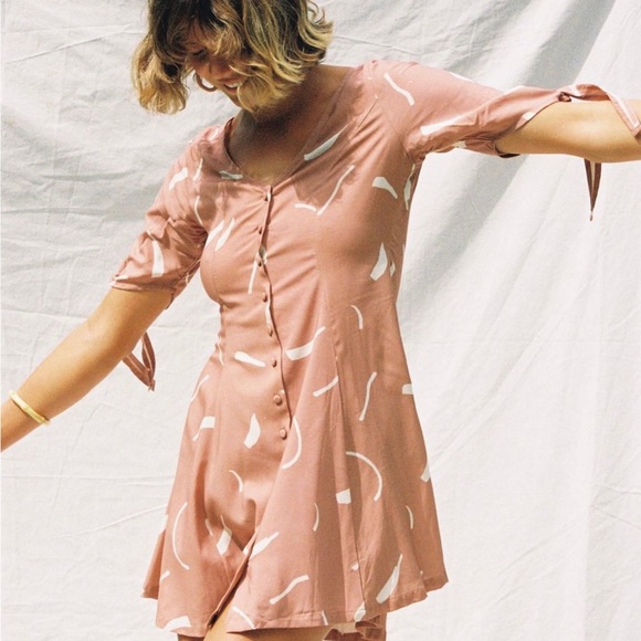 Yireh Dress in Stella Mini - Picture 1 of 2